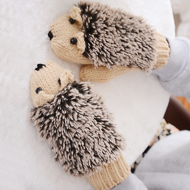 Womans-Winter-Warm-Cartoon-Hedgehog-Gloves-Women-Cute-Knit-Out-door-Female-Cotton-White-Mitten-Guantes_0