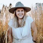 Jess – White Picket Farmhouse